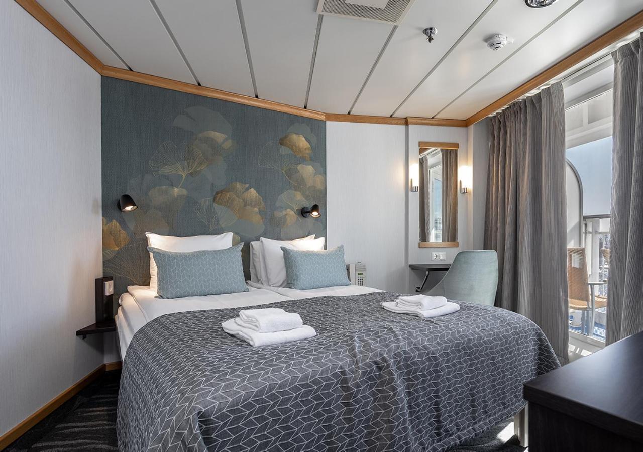 Viking Line Ferry Gabriella - 2-Night Cruise Stockholm-Helsinki-Stockholm Hotel Buitenkant foto